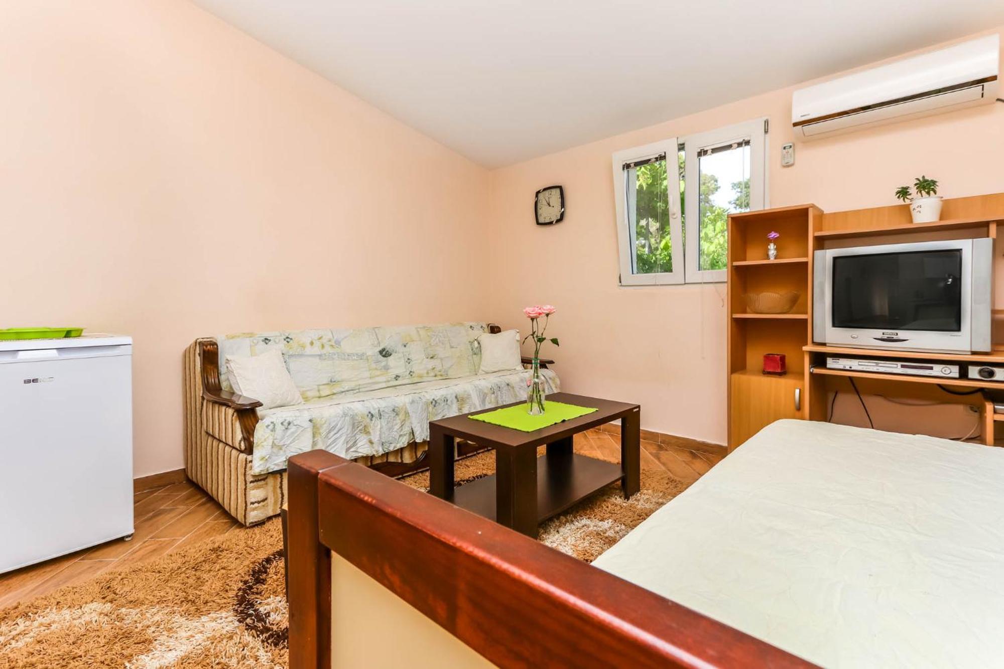 Apartments Zeko Morinj Bagian luar foto